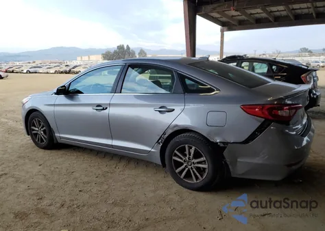 2015 Hyundai Sonata Se z USA, uszkodzony, nr VIN 5NPE24AF7FH146689